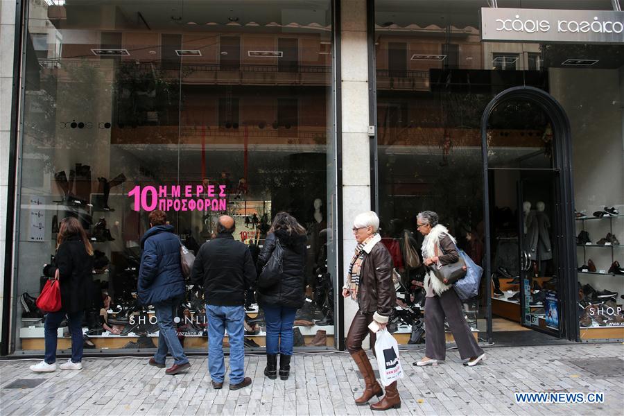 GREEK-ATHENS-RETAIL-RECOVERING