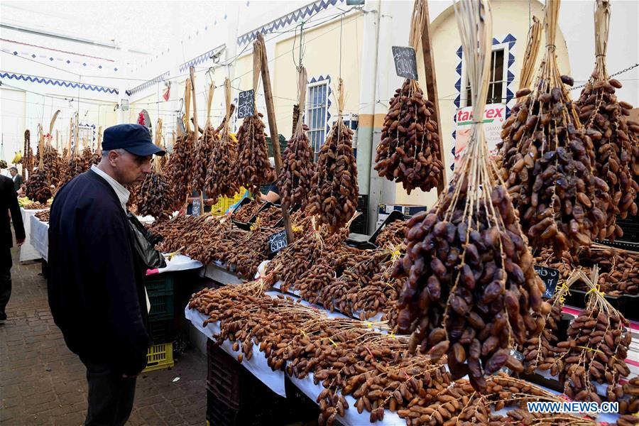 TUNISIA-TUNIS-RAMADHAN-SHOPPING