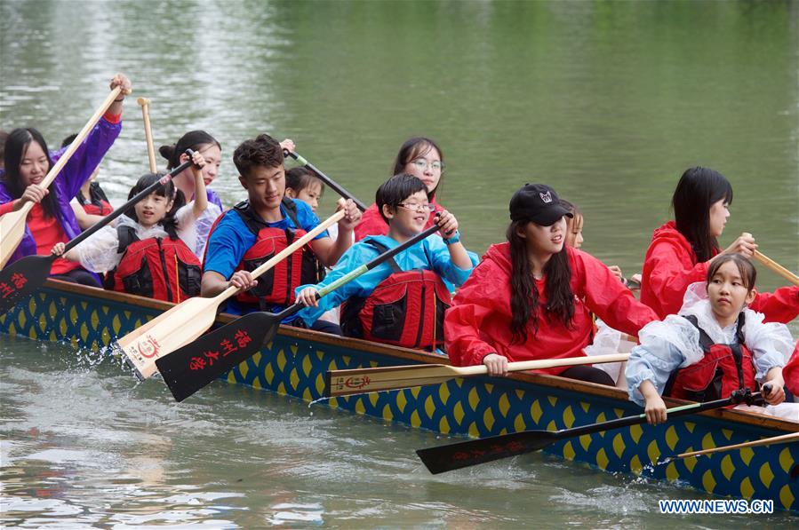 CHINA-FUZHOU-DRAGON BOAT RACE-STUDENTS-EXPERIENCE (CN)