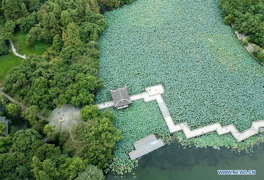 CHINA-HANGZHOU-WEST LAKE-SCENERY (CN)