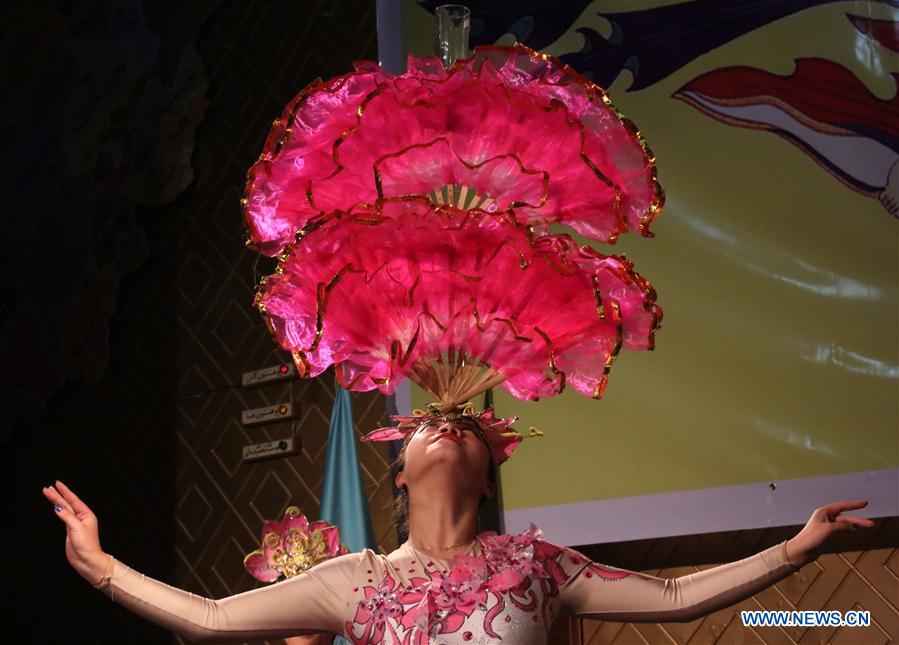 AFGHANISTAN-KABUL-CHINESE ART TROUPE-PERFORMANCE