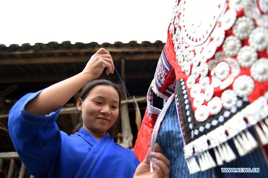 #CHINA-GUIZHOU-QIANDONGNAN-EMBROIDERY (CN)