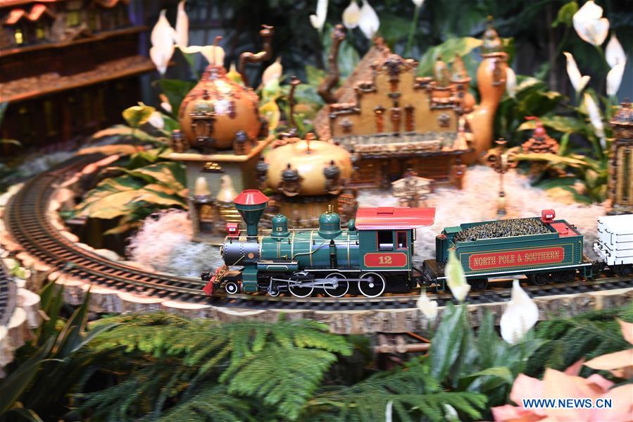 U.S.-WASHINGTON-USBG-HOLIDAY EXHIBIT-ICONIC TRAIN STATIONS