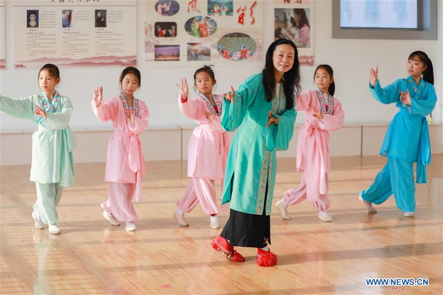 #CHINA-JIANGSU-HUANGMEI OPERA-STUDENTS (CN)