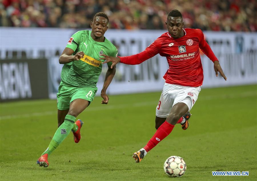 (SP)GERMANY-MAINZ-SOCCER-BUNDESLIGA-MAINZ VS MOENCHENGLADBACH