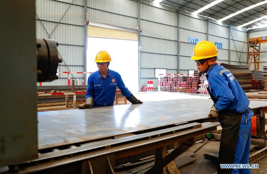 LAOS-CHINA-RAILWAY CRAFTSMAN