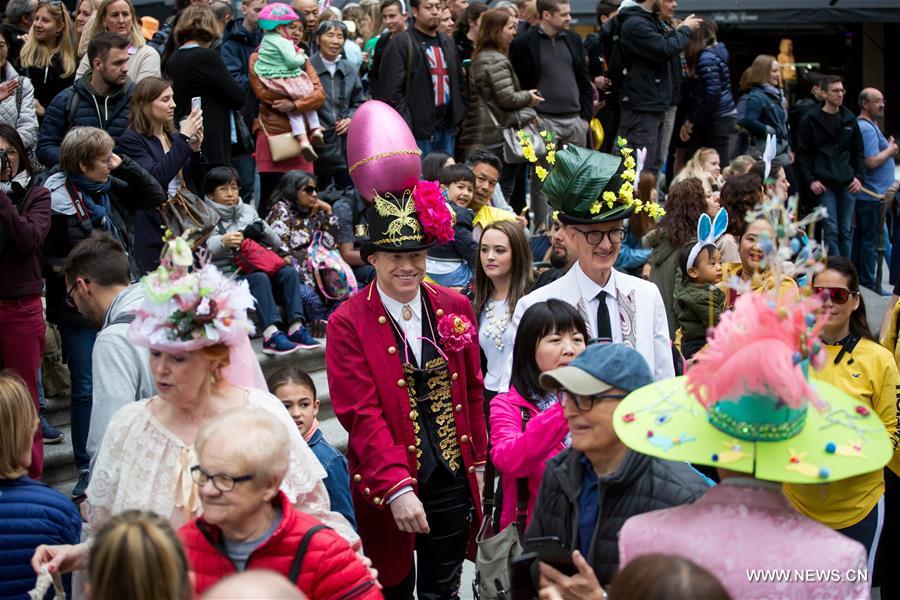 U.S.-NEW YORK-EASTER PARADE-BONNET FESTIVAL