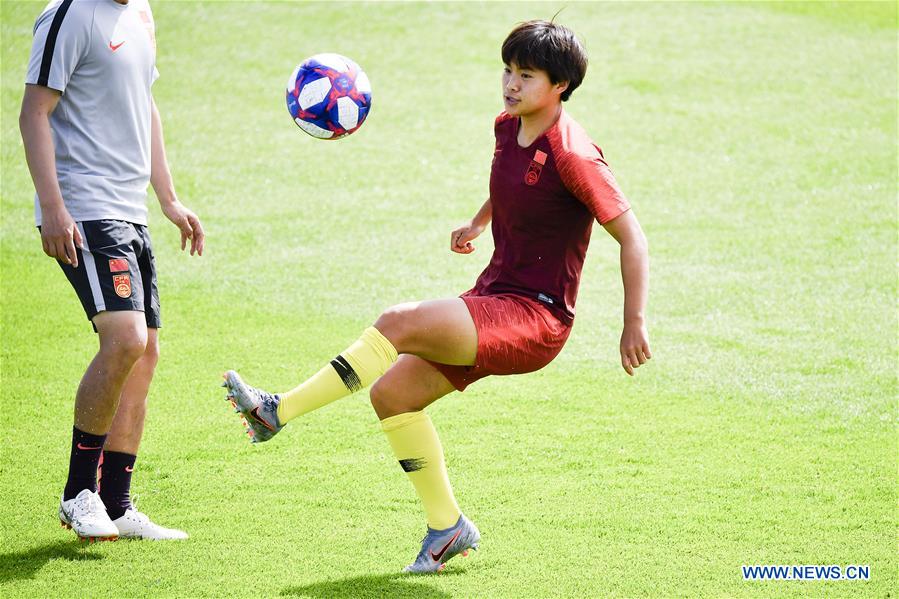 (SP)FRANCE-FABREGUES-2019 FIFA WOMEN'S WORLD CUP-ROUND OF 16-CHINA-TRAINING SESSION