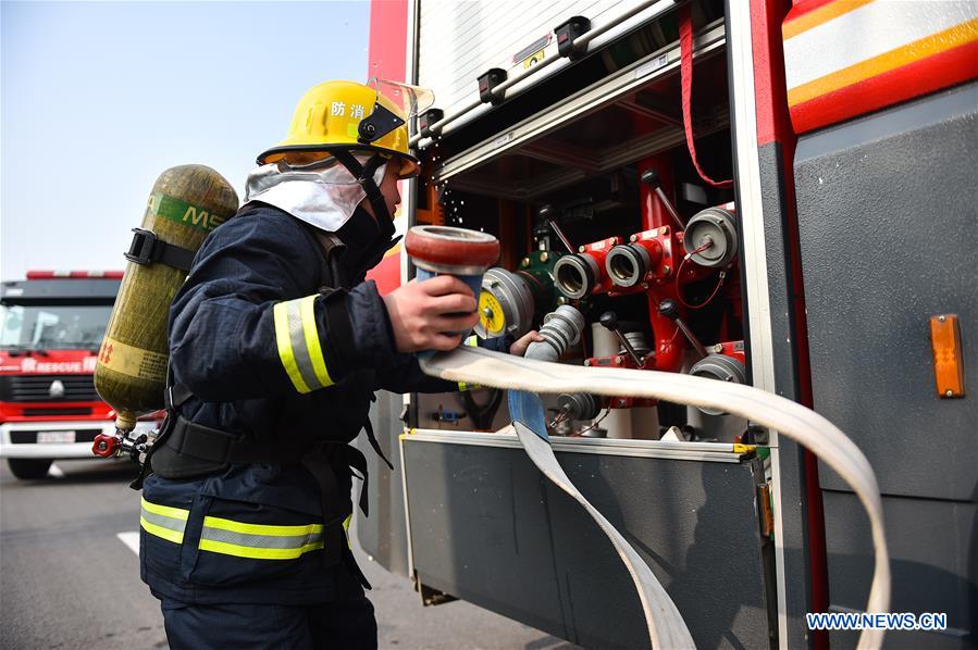 CHINA-SHANXI-TAIYUAN-FIRE FIGHTING-DRILL (CN)