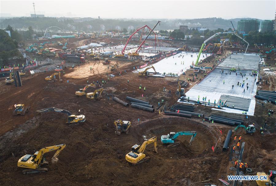 CHINA-WUHAN-CORONAVIRUS CONTROL-MAKESHIFT HOSPITAL-CONSTRUCTION (CN)