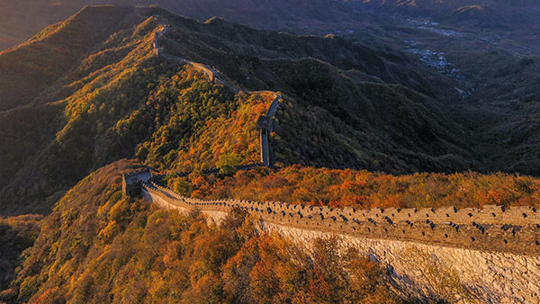 追梦足迹｜慕田峪：漫漫雄关，飒飒枫丹